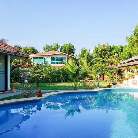 Tina'S Living Paradise - Guesthouses With Private Pool بان فيه المظهر الخارجي الصورة